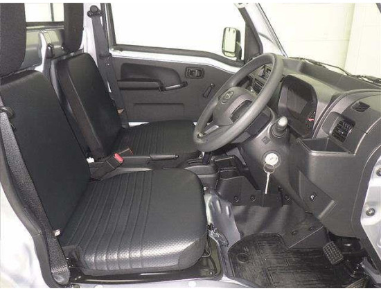 Daihatsu HIJET 2024