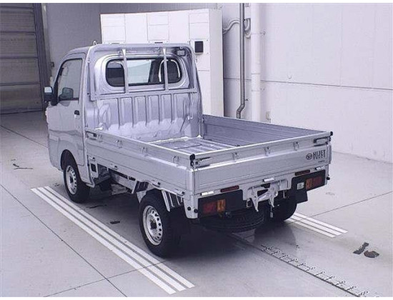 Daihatsu HIJET 2024
