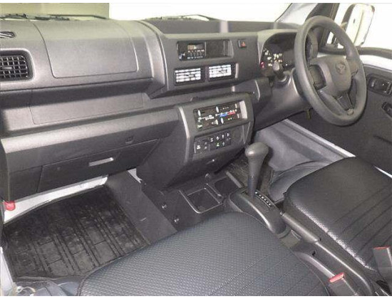 Daihatsu HIJET 2024