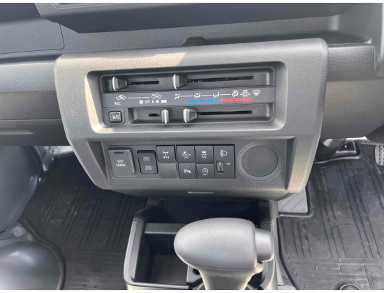 Daihatsu HIJET 2024