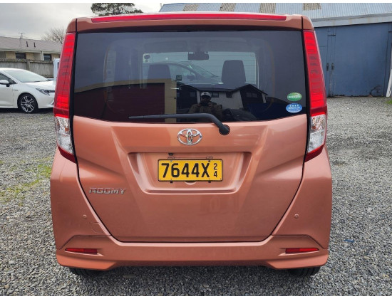 Toyota ROOMY 2017