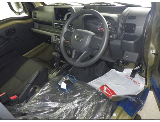Daihatsu HIJET 2025